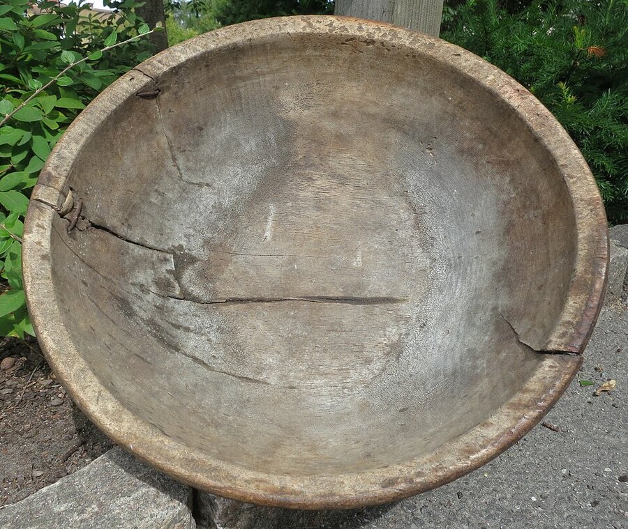 Acacia Serving Bowls